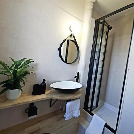 Cosy Et Confortable Apartament Courbevoie